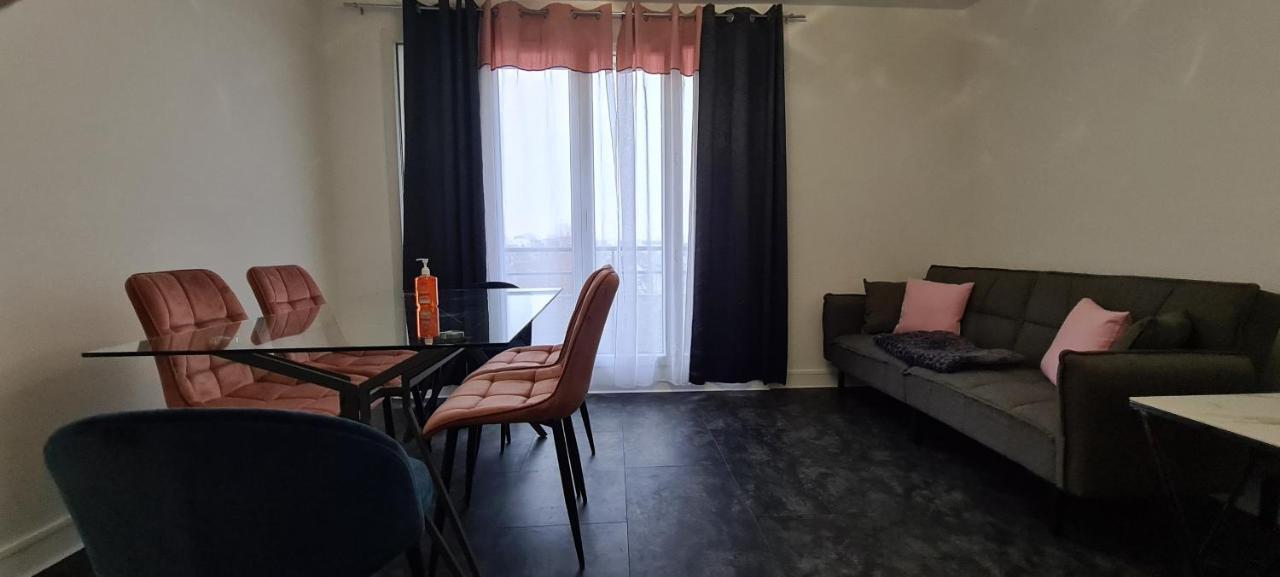 Appartement 65M² Paris - Disneyland - Rer A Noisy-le-Grand Esterno foto