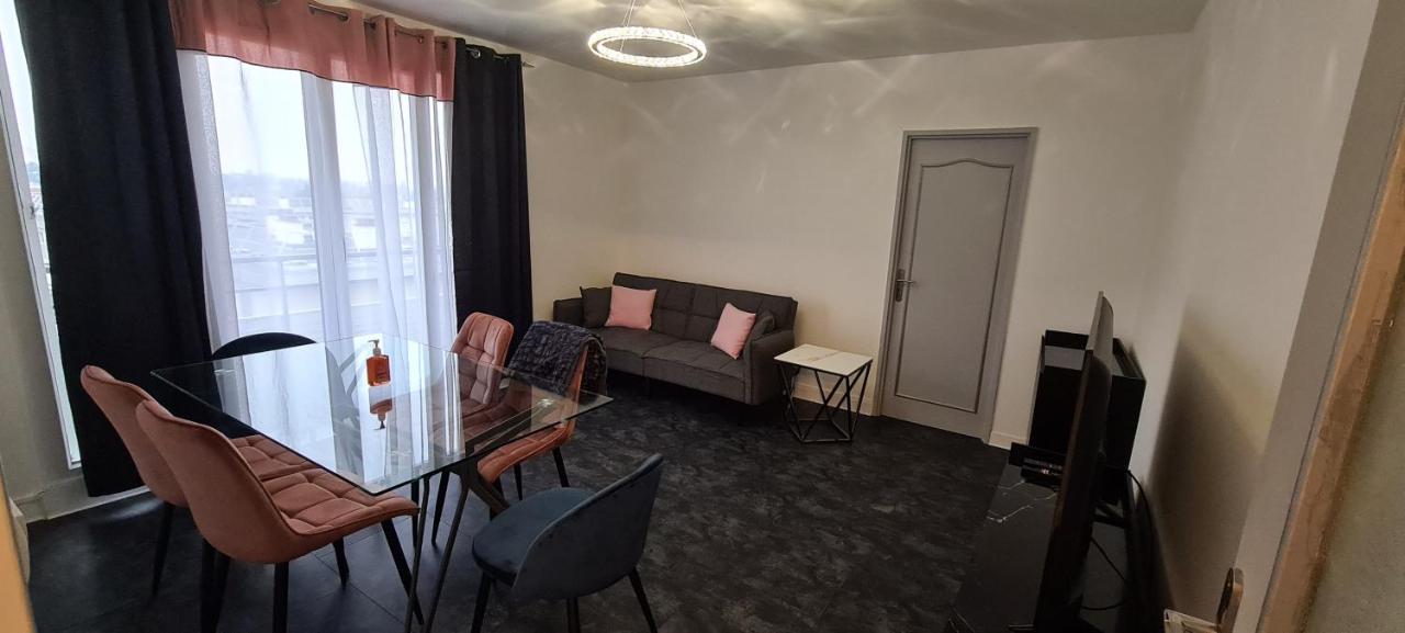 Appartement 65M² Paris - Disneyland - Rer A Noisy-le-Grand Esterno foto