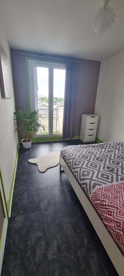 Appartement 65M² Paris - Disneyland - Rer A Noisy-le-Grand Esterno foto